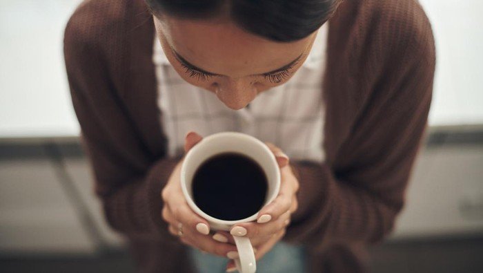 5 Manfaat Rutin Minum Kopi Hitam, Efeknya Nggak Disangka-sangka