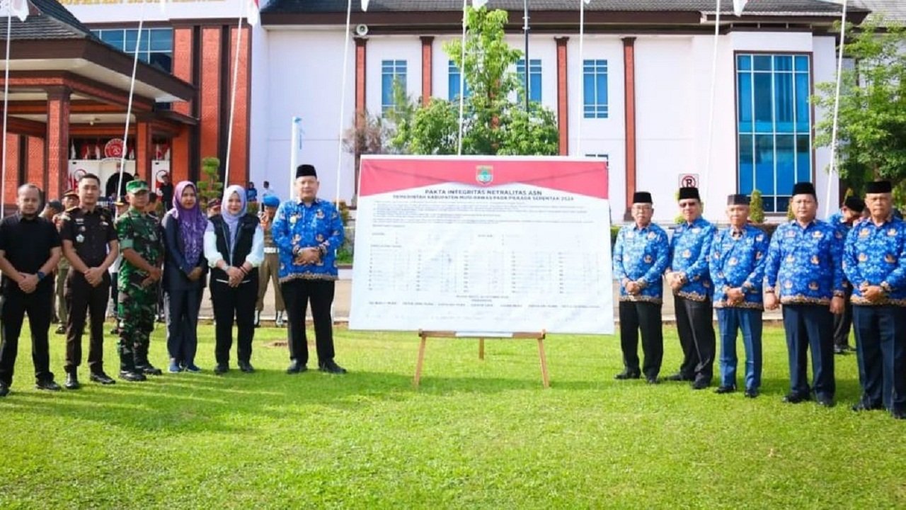 Pjs Bupati Mura Saksikan Penandatangan Pakta Integritas Netralitas ASN Jelang Pilkada 2024