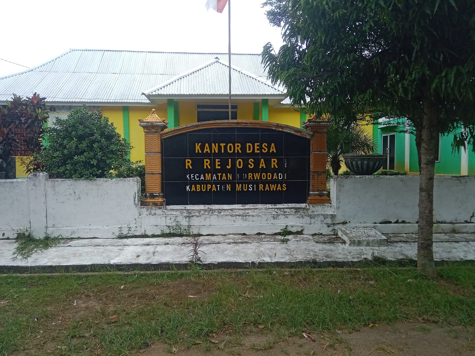 Kantor Kepala Desa Rejosari Kosong Di saat Jam Kerja