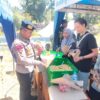 Pelayanan Makanan dan Evakuasi Korban Gempa oleh SAR Korbrimob Polri di Manggarai Timur